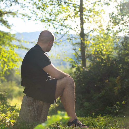Homme en difficultés